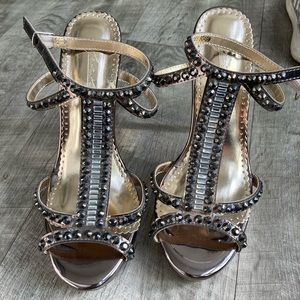 Jonathan Kayne Embellished gun metal heels